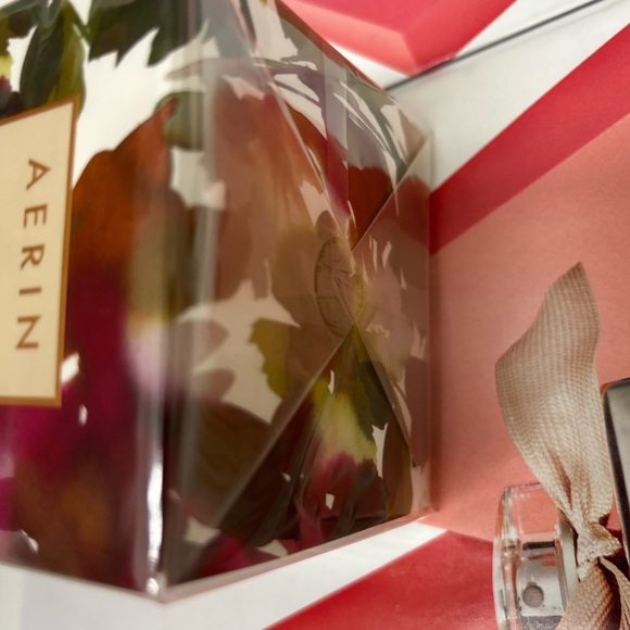 AERIN CEDAR VIOLET  SCENTED CANDLE  7oz / 200G  With Box - Picture 2 of 6